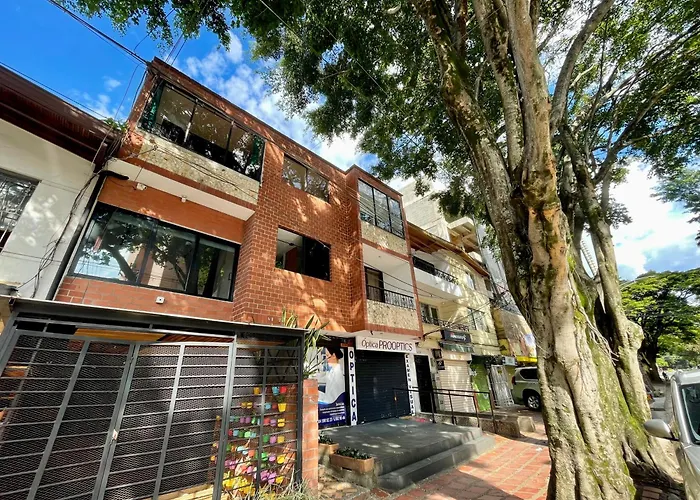 Explora La Magia De Laureles Apartment Medellin