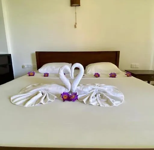 Villa Laceleaf Induruwa