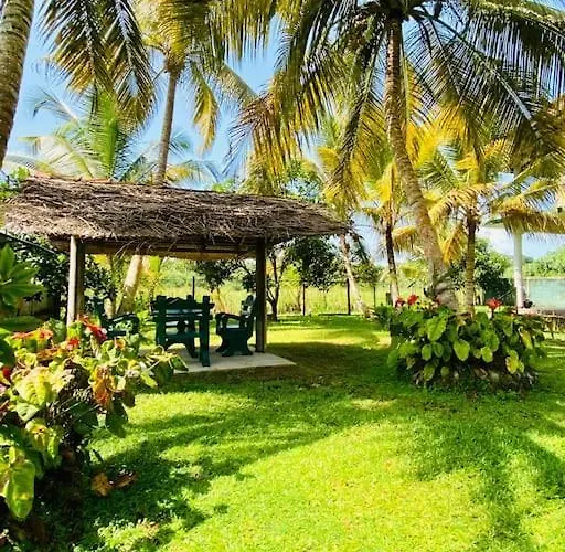 Villa Laceleaf Induruwa