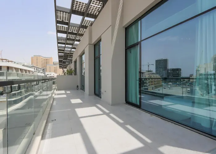 Livbnb - Stay At Signature Livings Penthouse, Jvc Dubai