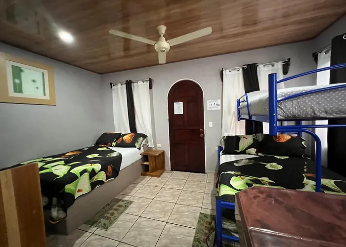 Apartamentos Mansion Tropical Quepos