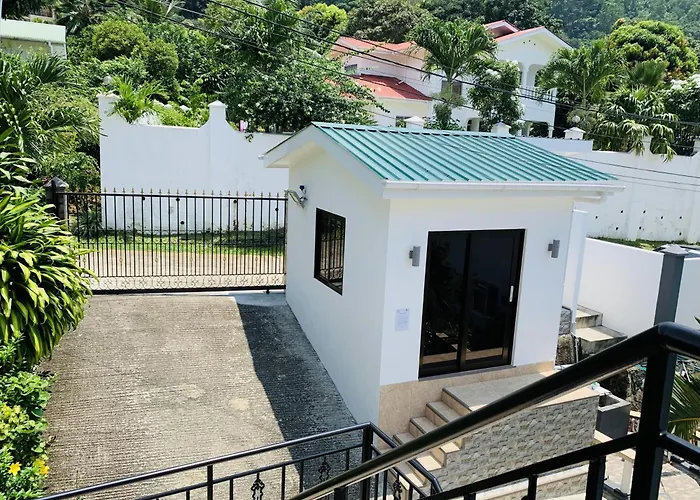 Oceanic View Apartments Beau Vallon 