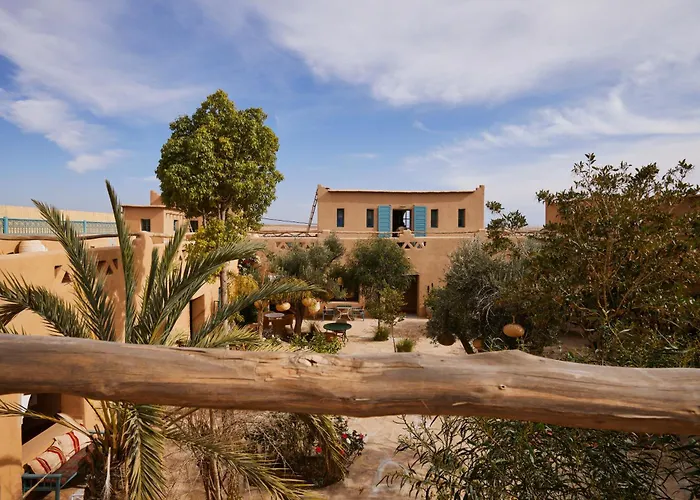 Agafay Desert Hotel El Karia
