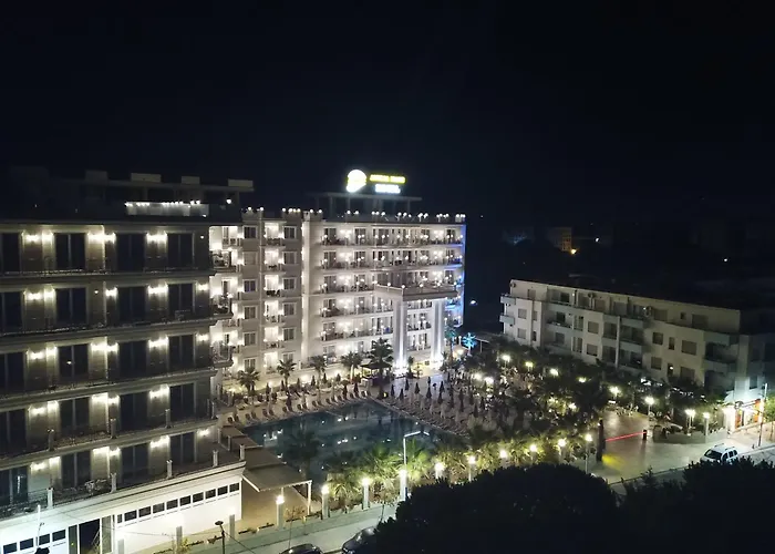Hotel Amelia Mare Golem 