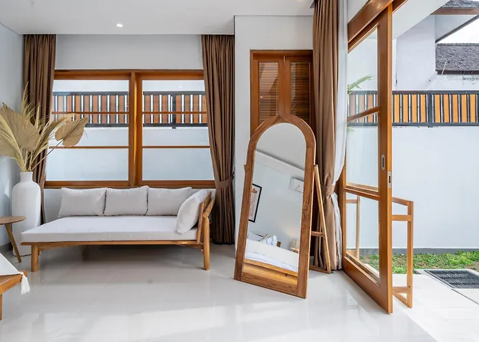 Special Offer! Elegant 2-Bedroom Villa With Large Pool In Canggu!