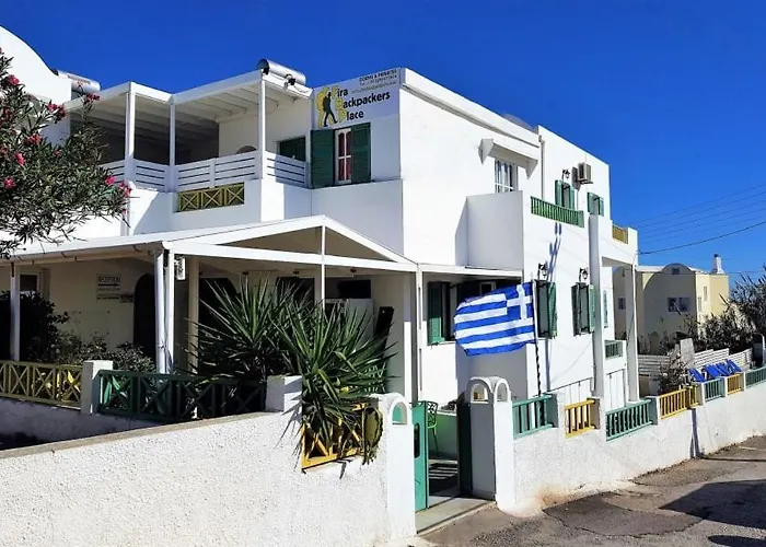 Fira Backpackers Place