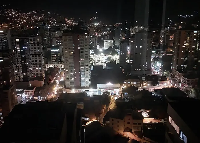 Apartamento De Dos Dormitorios Centrico La Paz