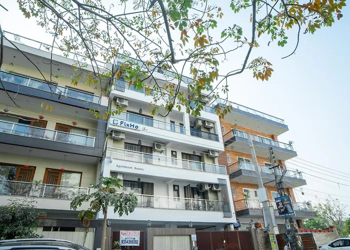 Flxho Corporate - Golf Course Road Apartment Gurgaon
