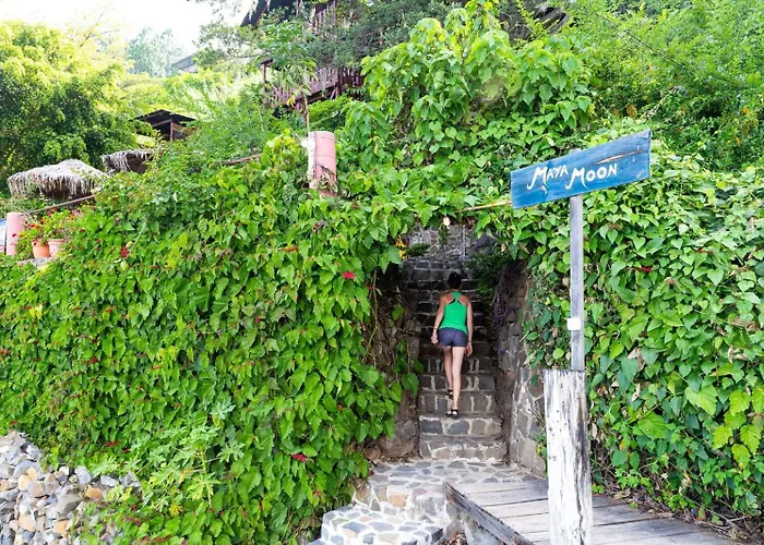 Maya Moon Lodge Sololá