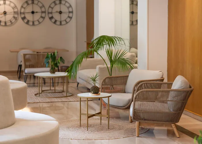 Valentin Reina Paguera - Adults Only Hotel