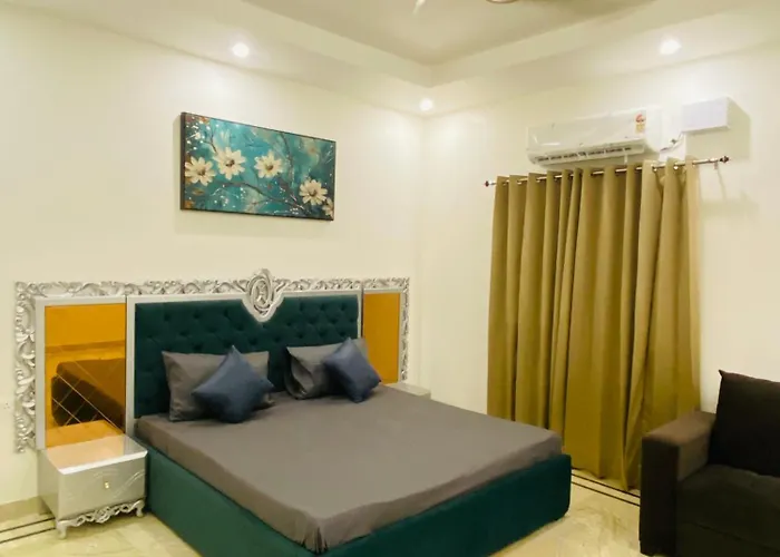 Amrit Villa Gurgaon