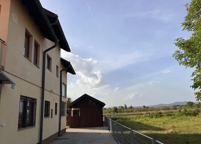 Cozy 2 Bedroom Apartment Sarajevo