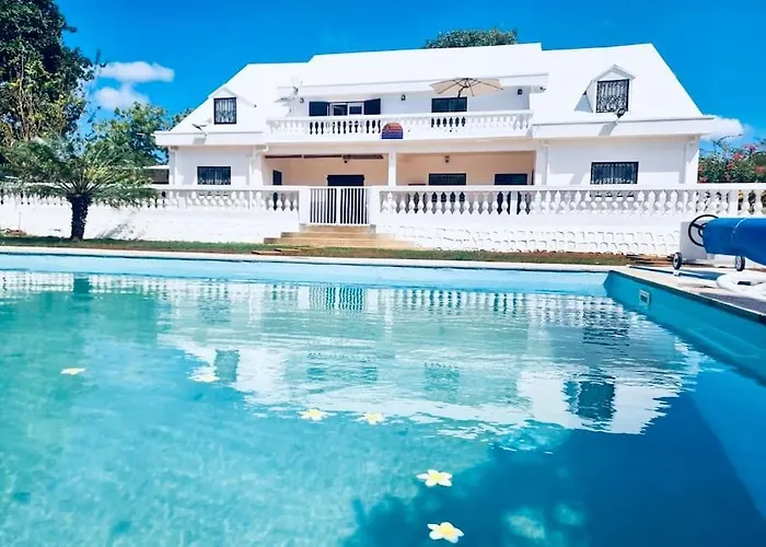 Villa Saidia Blue Avec Piscine Antsiranana