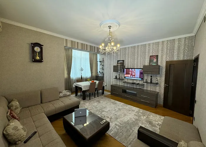 Modern And Cozy Apartment In Baku