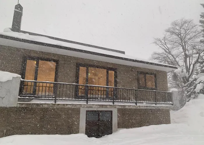 Shika House An Ideal Ski Home In Rusutsu Village - 3 Km From World Class Rusutsu Ski Resort