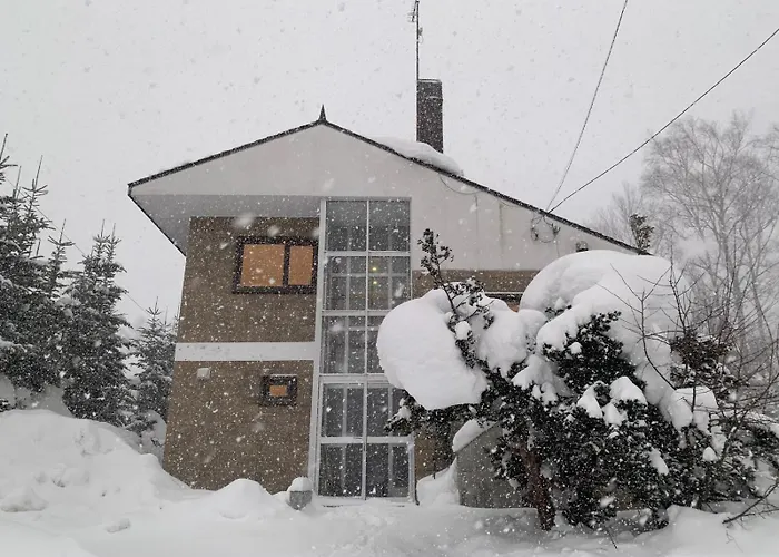 Shika House An Ideal Ski Home In Rusutsu Village - 3 Km From World Class Rusutsu Ski Resort