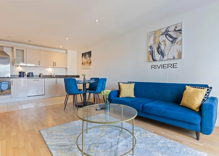 Spacious 2 Bedroom Apartment-City Centre - Free Parking- Sleeps 5 Birmingham