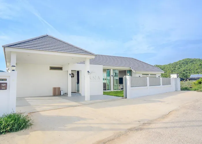Luxurious 4-Bedroom Pool Villa Best Mountain Views Hua Hin