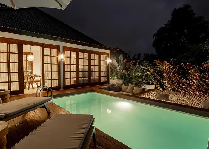 Garden Heights Villa By Evdekimi - Elegant 3Br Jungle Oasis With Hammock Ubud 