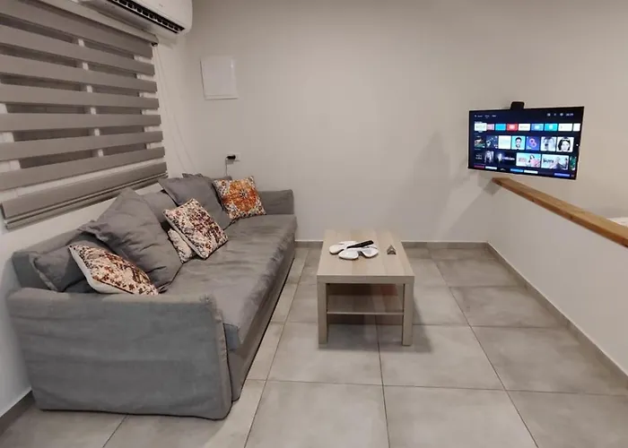 Michael'S- A Lovely Studio Apartment Eilat
