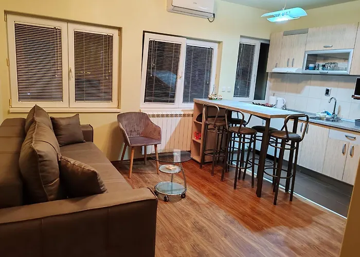 Cozy Green House Belgrade