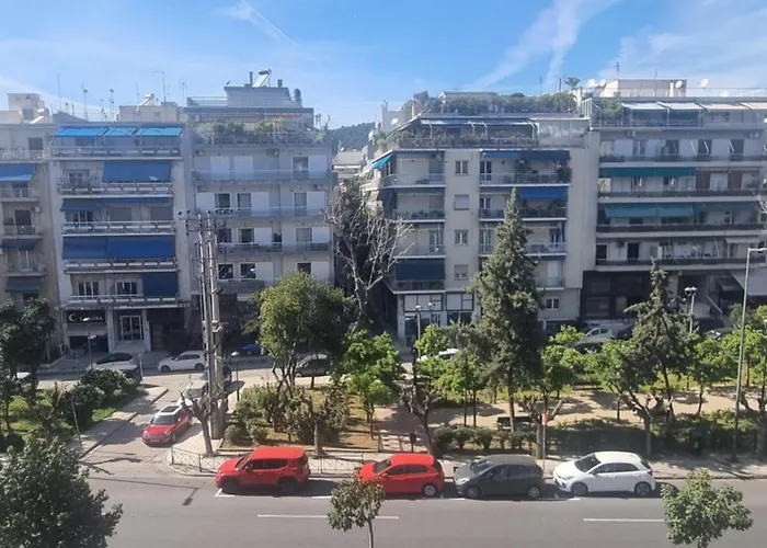 Apartment With A View In Athens