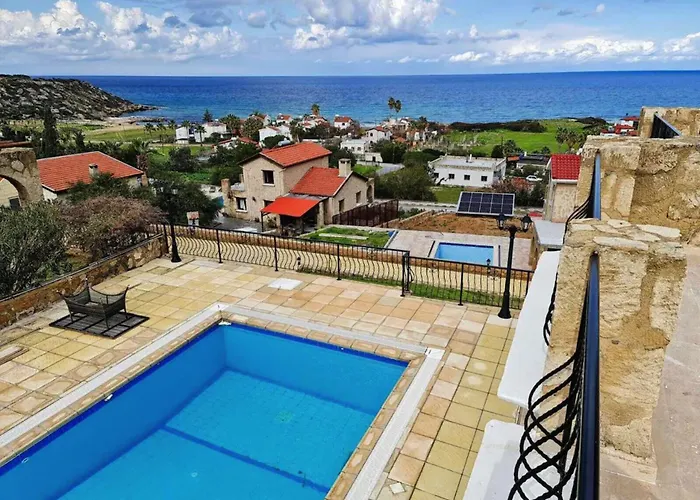 Bella Villas,3Bedroomed , Swimming Pool & Beach Kyrenia 