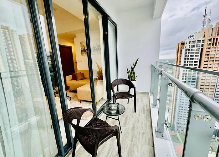 Luxury Apartment In Capital Twinpeaks Colombo