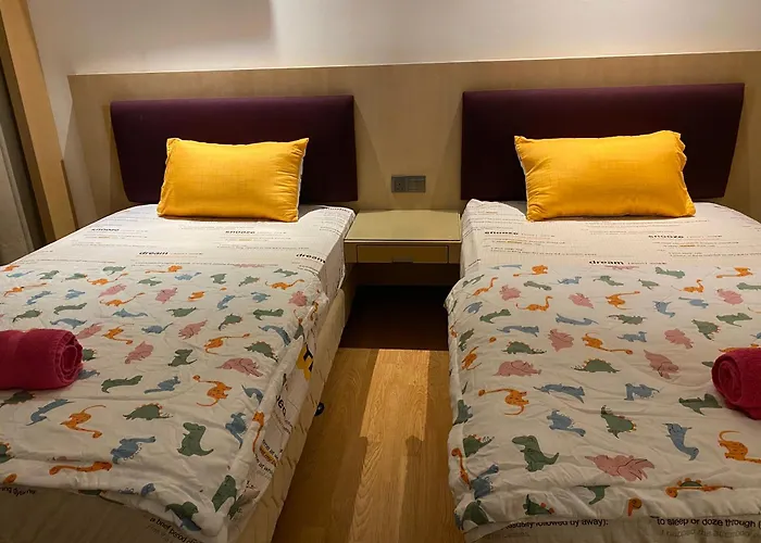 The Floorspace Imperial Suites 4Br Apartment Kuching