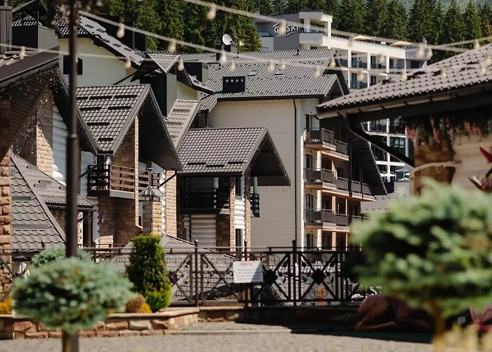 Westhills Cottage Town & Spa Bukovel