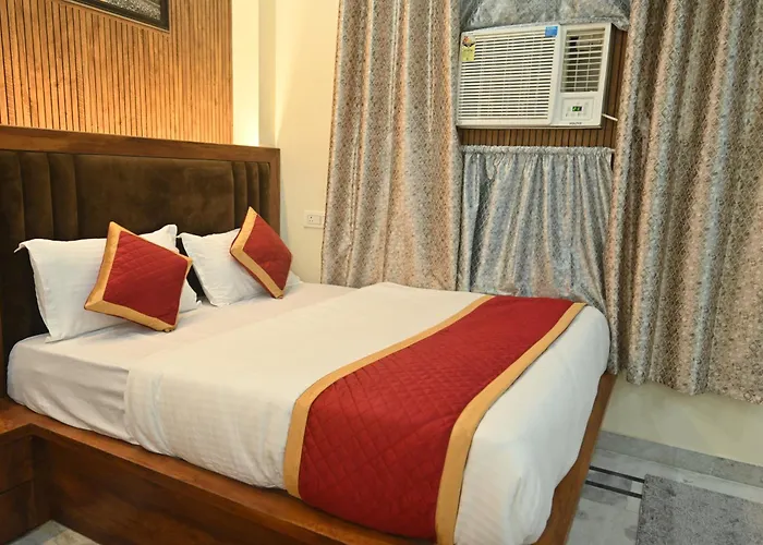 Banaras Bliss Studio Room Near Kashi Vishwanath Mandir Varanasi