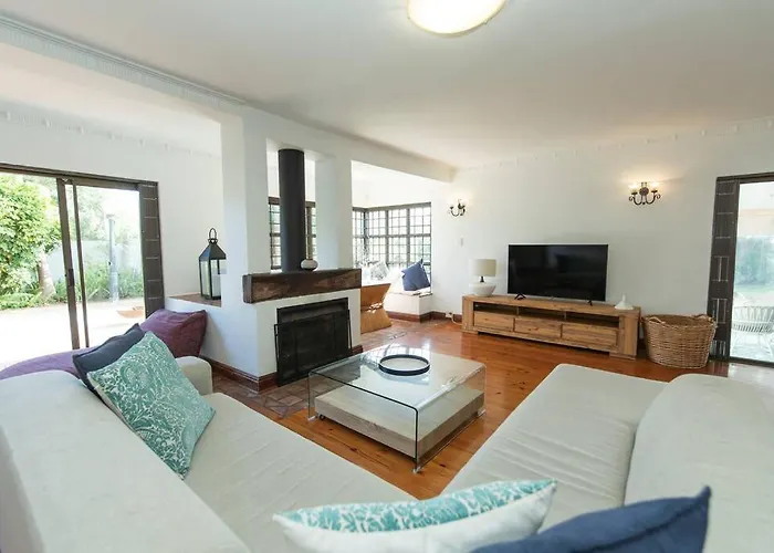 Villa 3 Doors Down Port Elizabeth