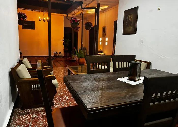 Vivienda Turistica Casa Rionegro Colonial Hotel
