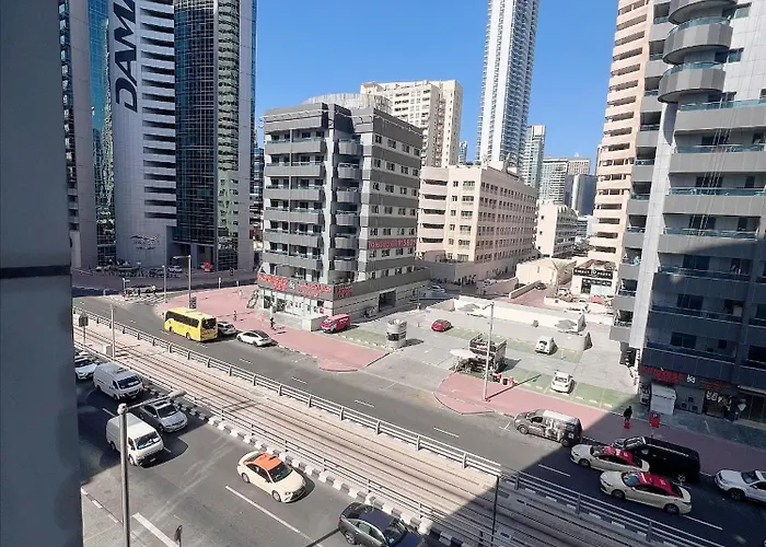 Fully Furnished Marina View - 1 Bedroom Apartment Dubai