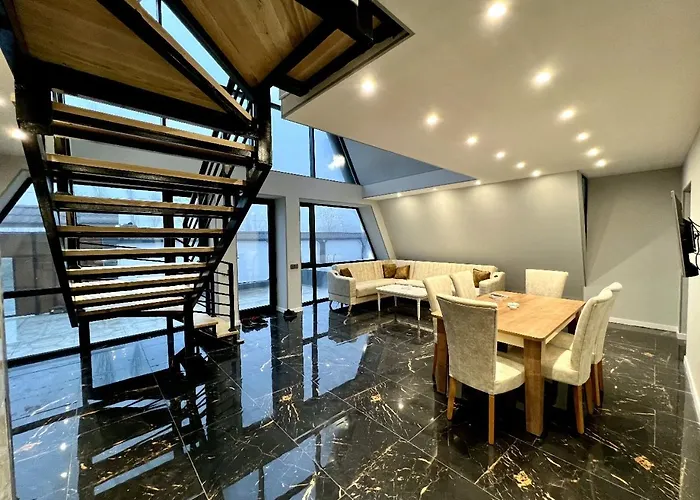 4 Bedroom, 5 Bathroom Triangle Gabala