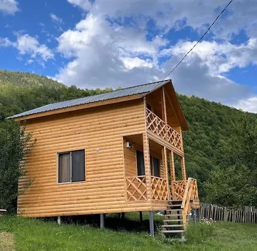 Andrias Wooden Hut Villa Mestia