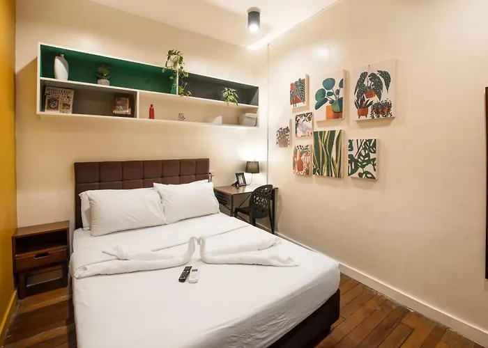 Homey And Cozey Poblacion Makati S12 Manila