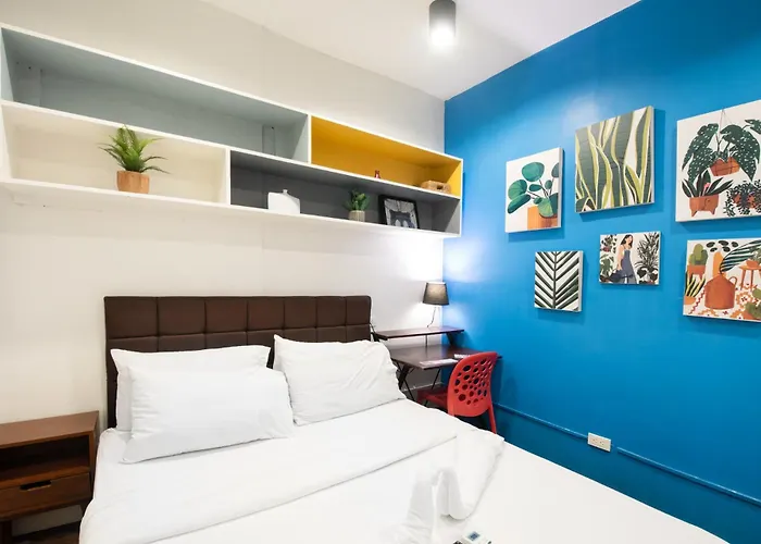 Homey And Cozey Poblacion Makati S11 Manila