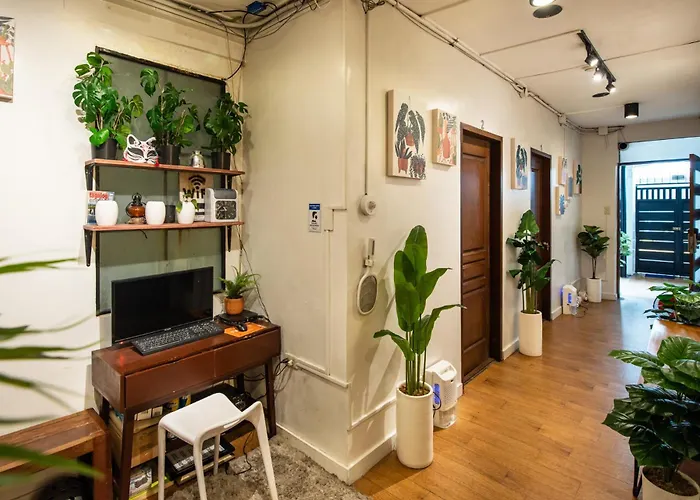 Homey And Cozey Poblacion Makati S11 Manila