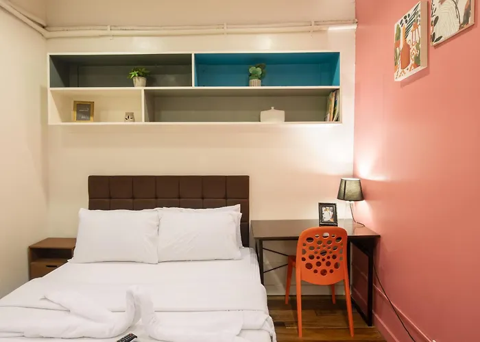 Homey And Cozey Poblacion Makati S10 Manila