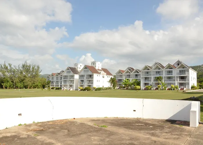 Marriott Seacastles F36, Montego Bay Apartment