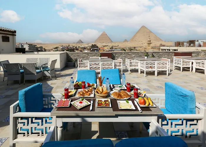 Pyramid Edge Hotel & Exclusive Pyramids View Rooftop Kafret el-Gabal