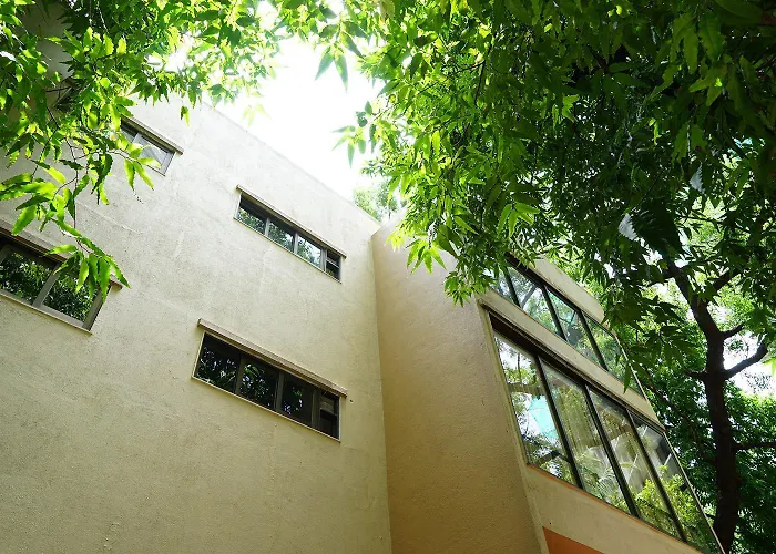 Large, Modern, Private 3Bhk, Khar West, Mumbai Apartment