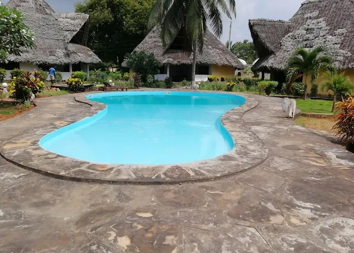 Noble Holidays-Cozy Cottage Malindi