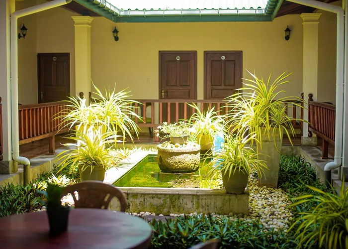 Sundowners Guesthouse Hikkaduwa