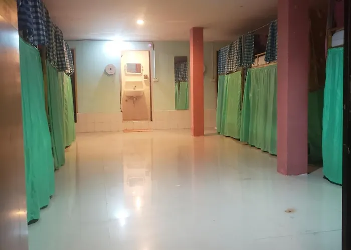 Lucky Dorm Hostel Phi Phi Islands