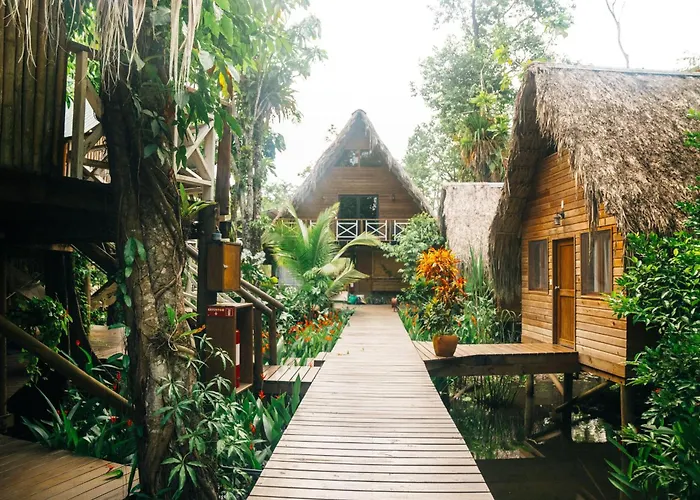 Boatique Hotel And Marina Río Dulce