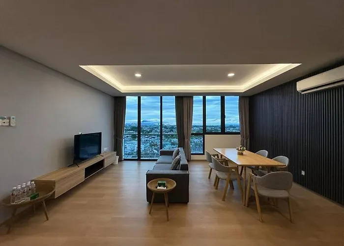 Free Parking, 2-10 Pax, 3 Rooms 2 Bathrooms, Vivacity Jazz 2 Kuching