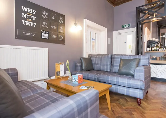 Yha Bath Hostel