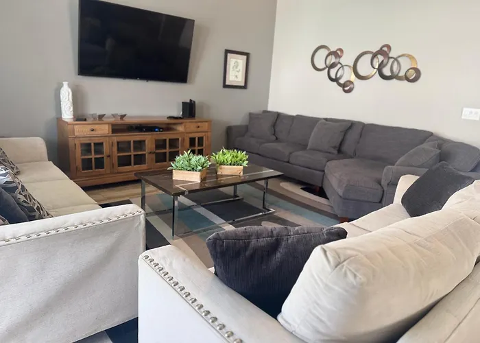 6 Bedroom 5 Bathroom Storey Lake 4770Kc Kissimmee